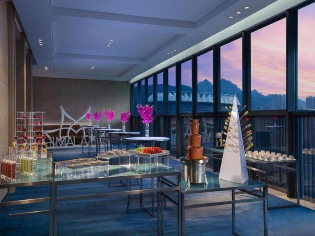 หิมาลายาส ชิงเต่า โฮเต็ล Hotel ภายนอก รูปภาพ