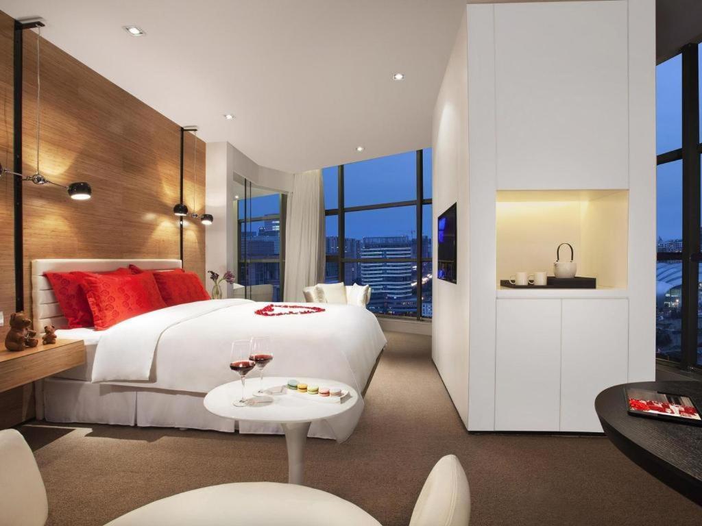 หิมาลายาส ชิงเต่า โฮเต็ล Hotel ภายนอก รูปภาพ