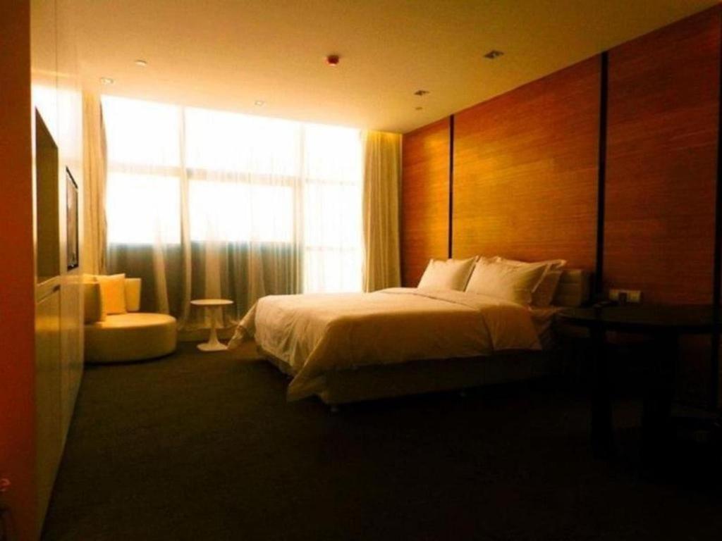 หิมาลายาส ชิงเต่า โฮเต็ล Hotel ภายนอก รูปภาพ