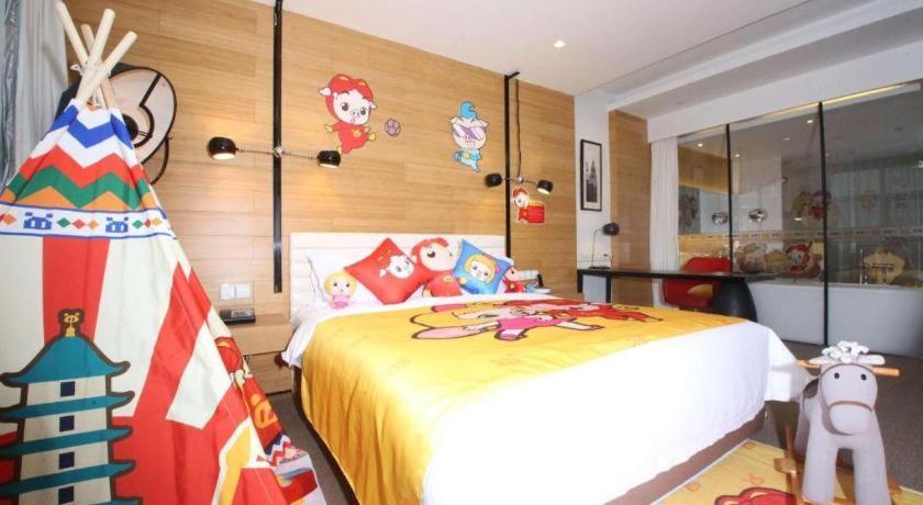 หิมาลายาส ชิงเต่า โฮเต็ล Hotel ภายนอก รูปภาพ