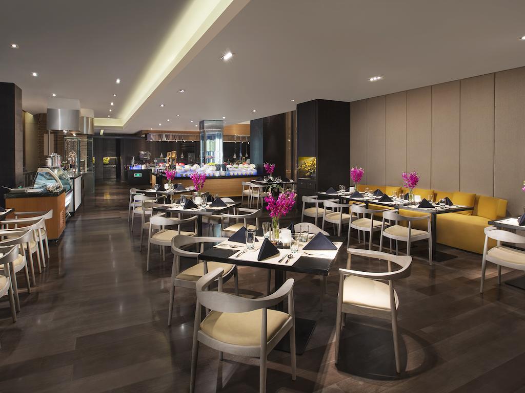 หิมาลายาส ชิงเต่า โฮเต็ล Hotel ภายนอก รูปภาพ